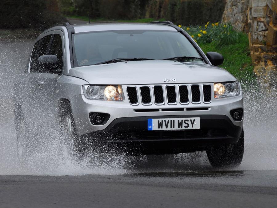  Jeep Compass 2011 года  (UK) (фото 8 из 27)